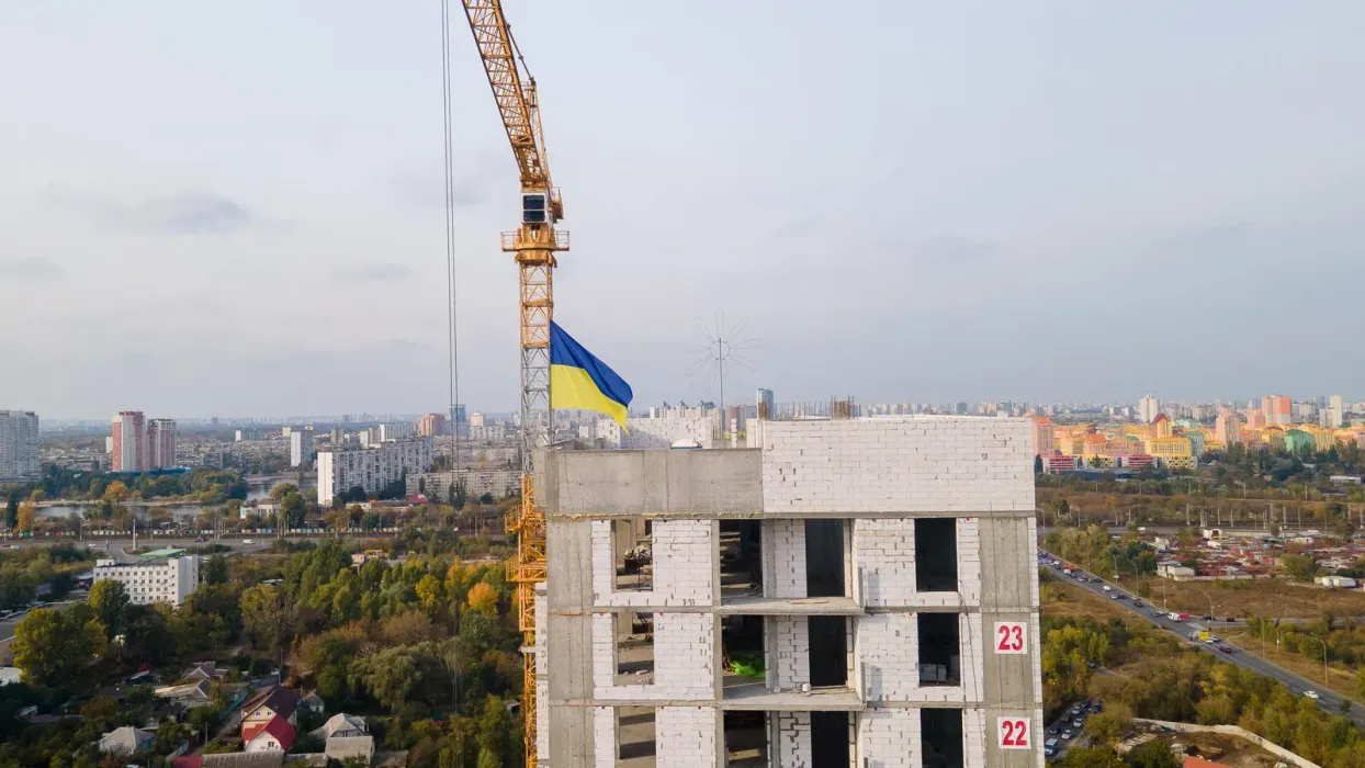 100% готовність моноліту: у 2 будинку ЖК Синергія Київ завершили монолітні роботи