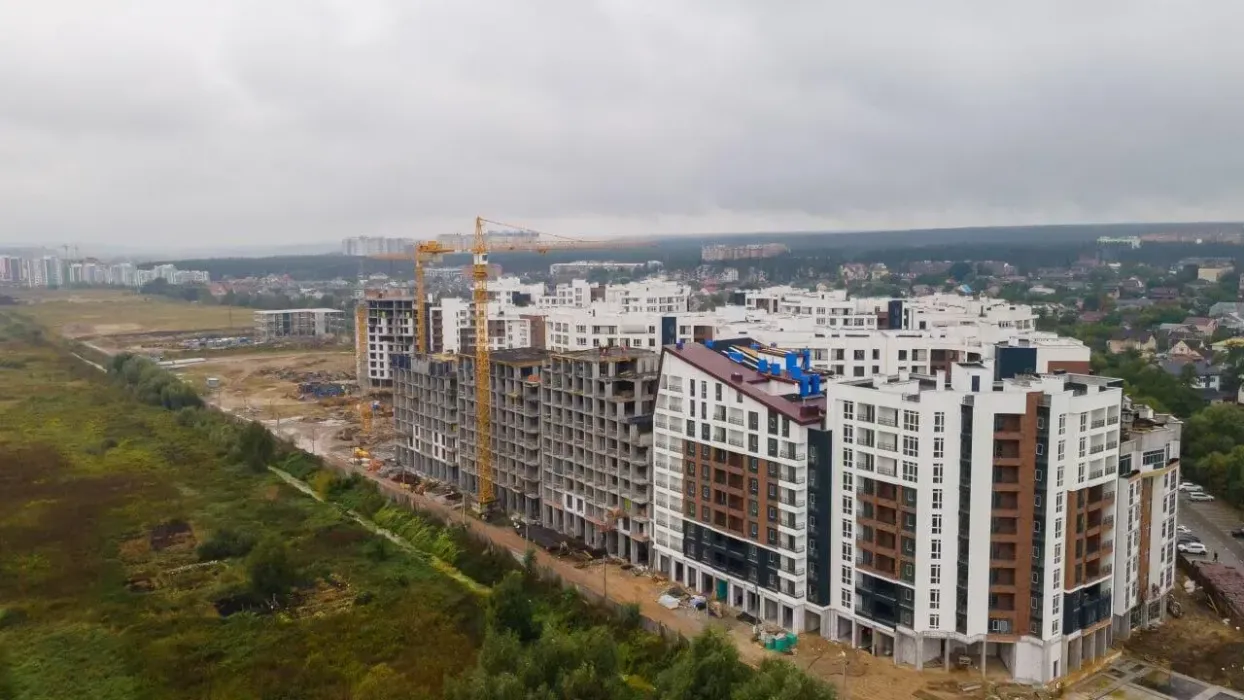 Хід будівництва об’єктів Будівельної групи Синергія у вересні 2023 року