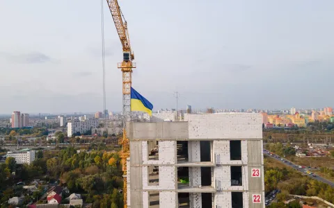 100% готовність моноліту: у 2 будинку ЖК Синергія Київ завершили монолітні роботи 